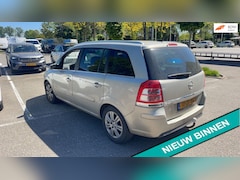 Opel Zafira - 2.2 Cosmo 150pk 7-Persoons 2e eig. Clima Trekhaak 1500kg. PDC