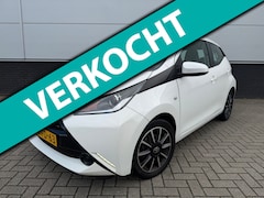 Toyota Aygo - 1.0 VVT-i x-play 5drs Airco - camera - usb - aux - Lm velgen - NAP - 1e eigenaar