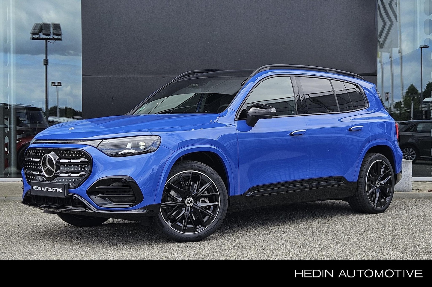 Mercedes-Benz GLB - GLB 250+ Business Solution AMG | Premium Pakket | Nightpakket | Parkeerpakket met 360°-cam - AutoWereld.nl