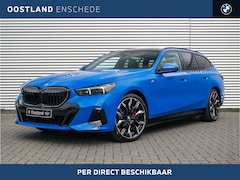 BMW 5-serie Touring - 530e M Sport Automaat / Panoramadak / Trekhaak / Bowers & Wilkins / M Multifunctionele Sto