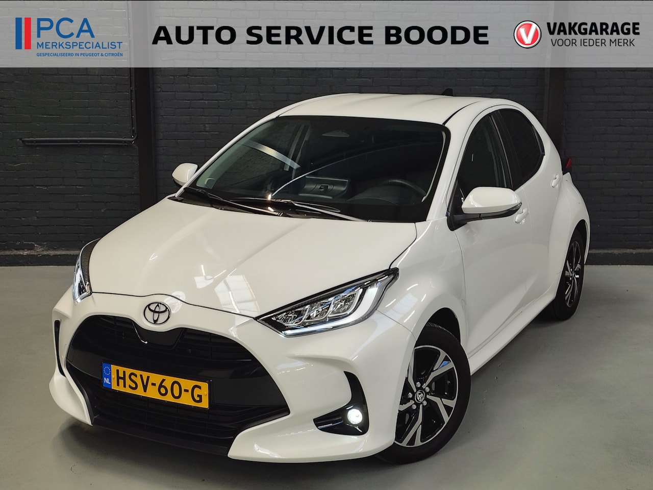 Toyota Yaris - 1.5 Hybrid (115 pk) Dynamic automaat - groot navigatie - camera - keyless - AutoWereld.nl