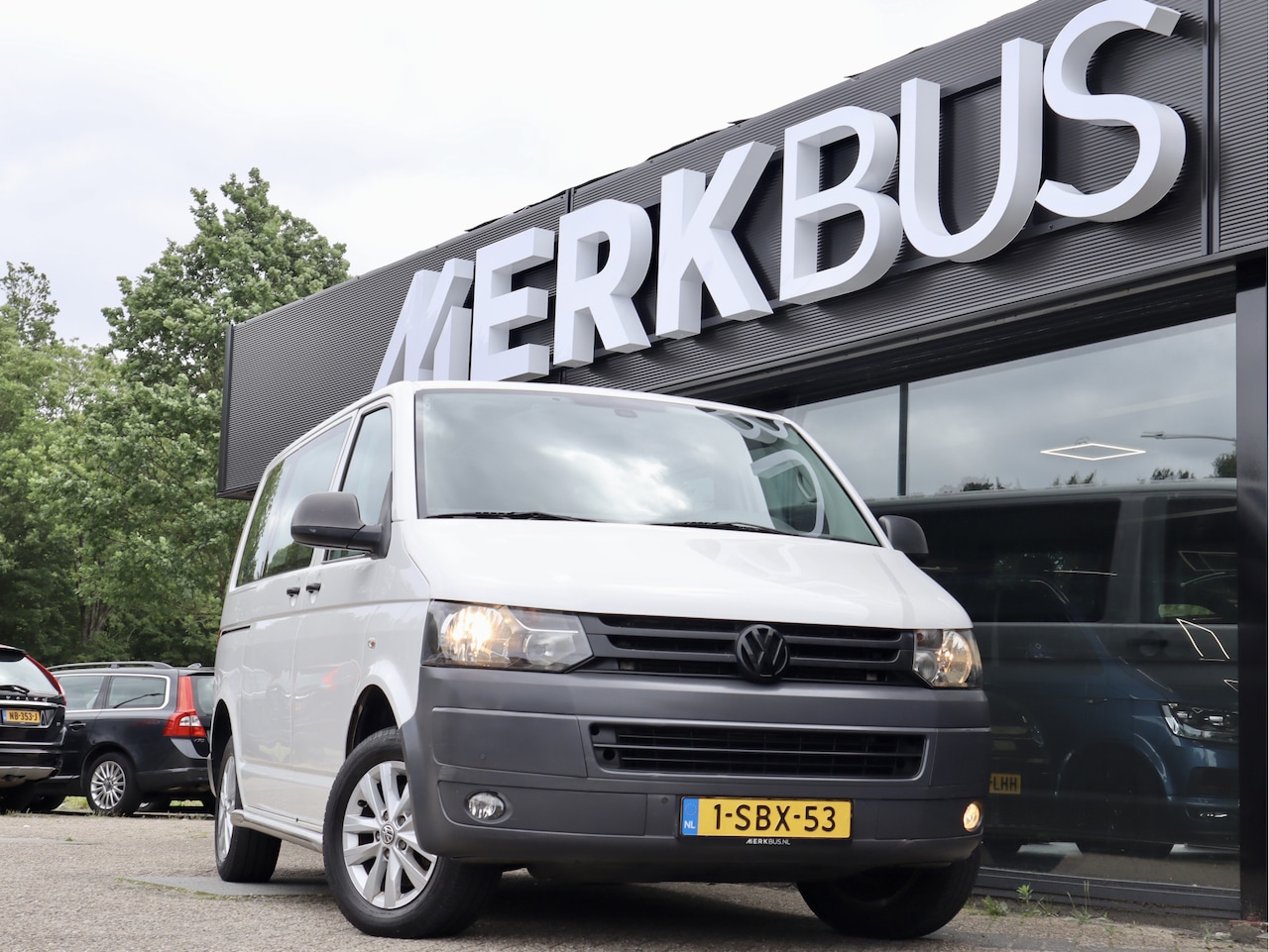 Volkswagen Transporter Kombi - 2.0 TDI 8 PERSOONS - AutoWereld.nl