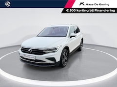 Volkswagen Tiguan - 1.5TSI/150PK Life Business DSG · Navigatie · Apple/Android Car Play · Trekhaak · Camera +