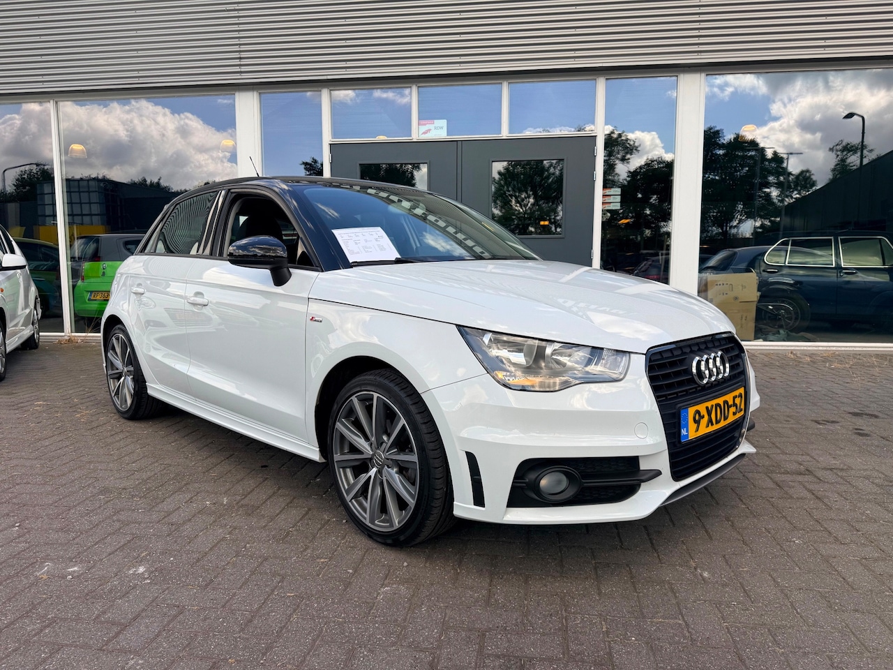 Audi A1 Sportback - 1.2 TFSI Admired 1.2 TFSI Admired - AutoWereld.nl