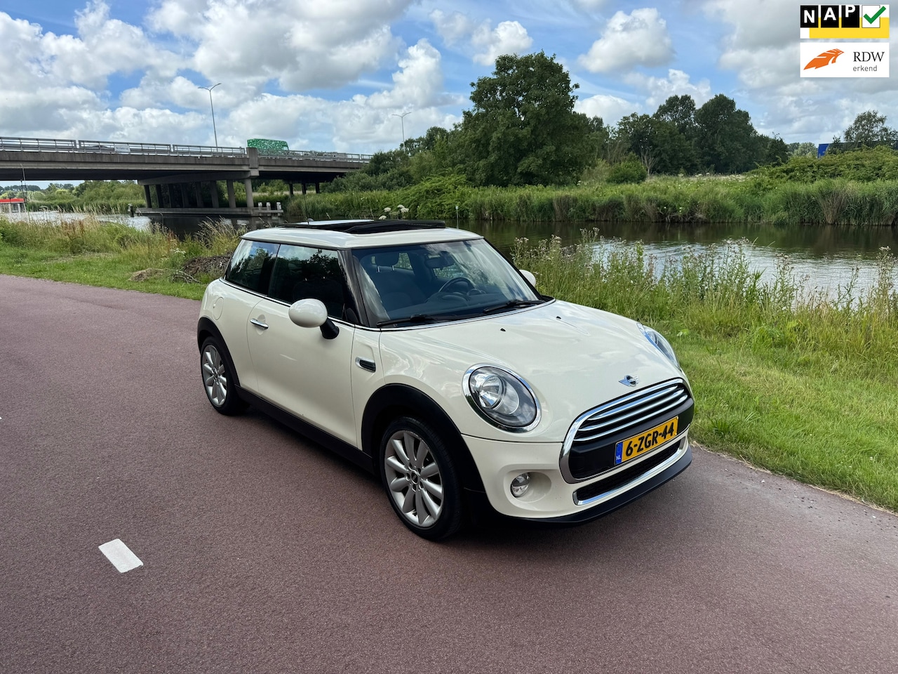 MINI One - 1.2 Business |Pano|Navi|Luxe| - AutoWereld.nl