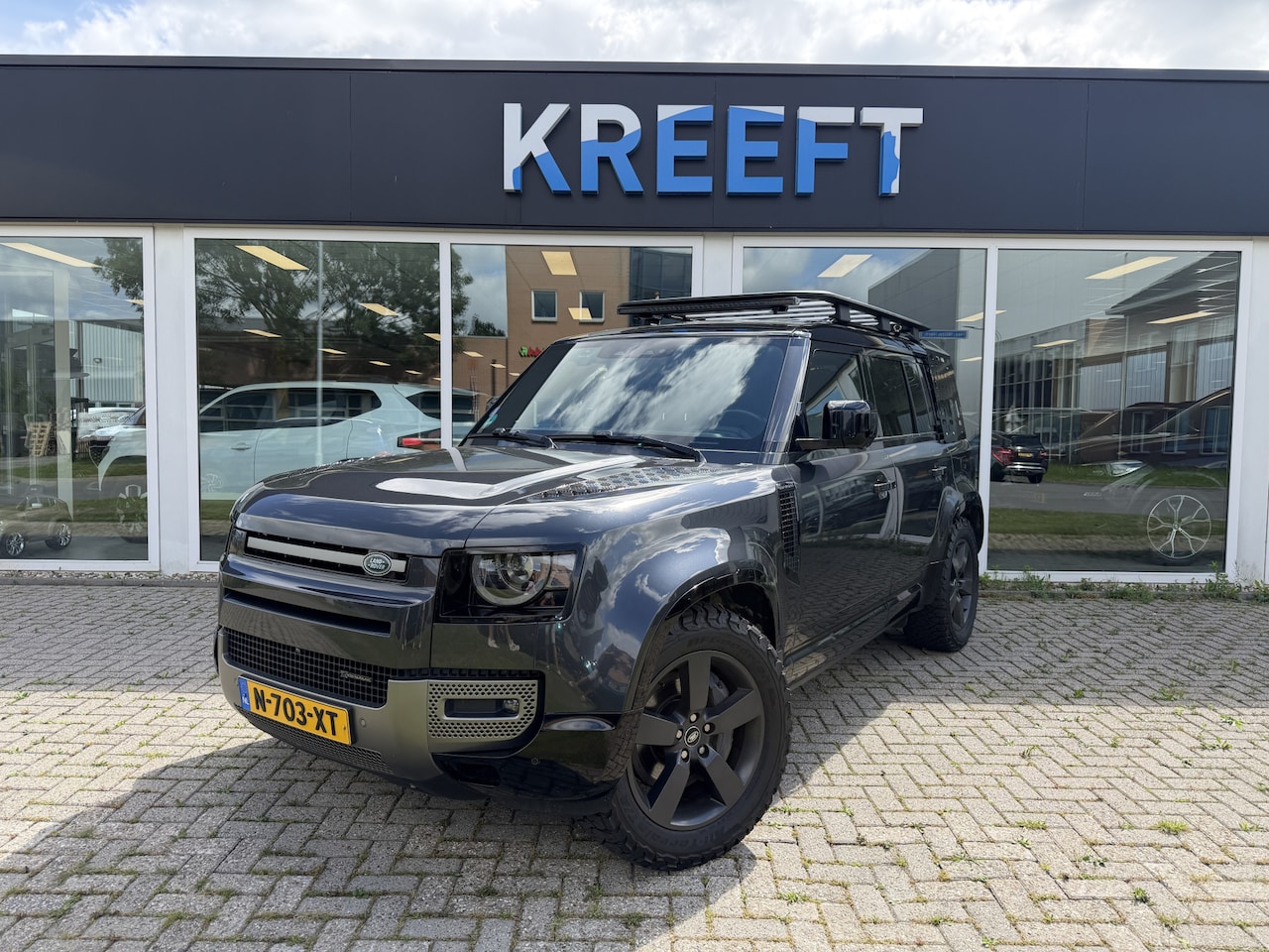 Land Rover Defender 110 - 2.0 P400e 110 X-Dynamic HSE 12 MND Bovag garantie - AutoWereld.nl