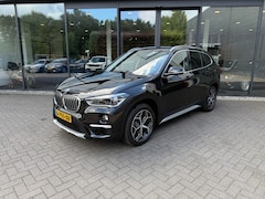 BMW X1 - sDrive20i 192pk High Exe, HUD, Keyless, LED, NaviPro, Camera, Stoelverw, Dealer OH, Trekhk