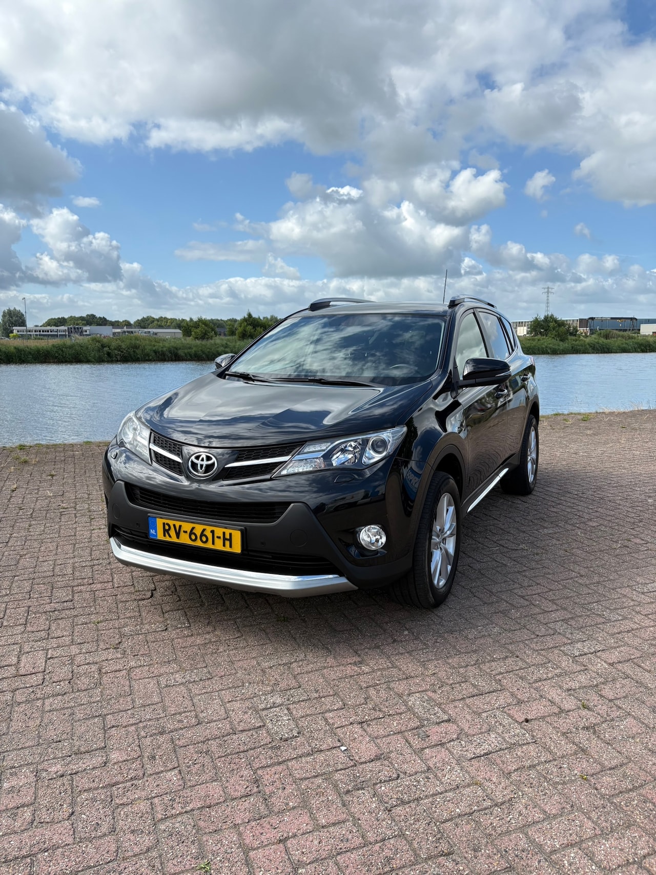 Toyota RAV4 - 2.2D 4WD 4WD Automaat | Leder | Navi | Achteruitrijcamera | APK 11-2026 - AutoWereld.nl