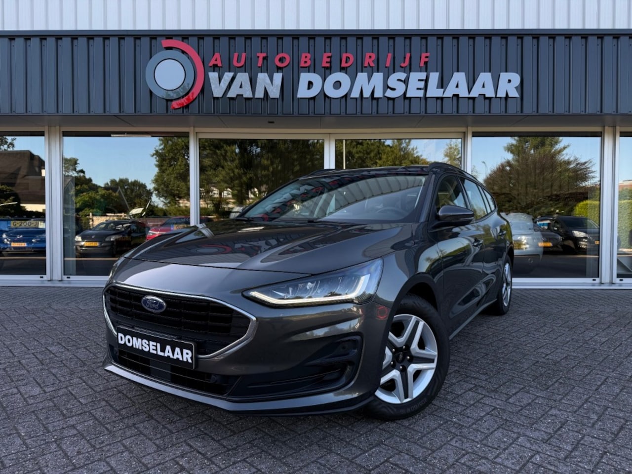 Ford Focus Wagon - Wagon 1.0 EcoBoost Connected - Navi Carplay Park. sens. voor en achter - AutoWereld.nl