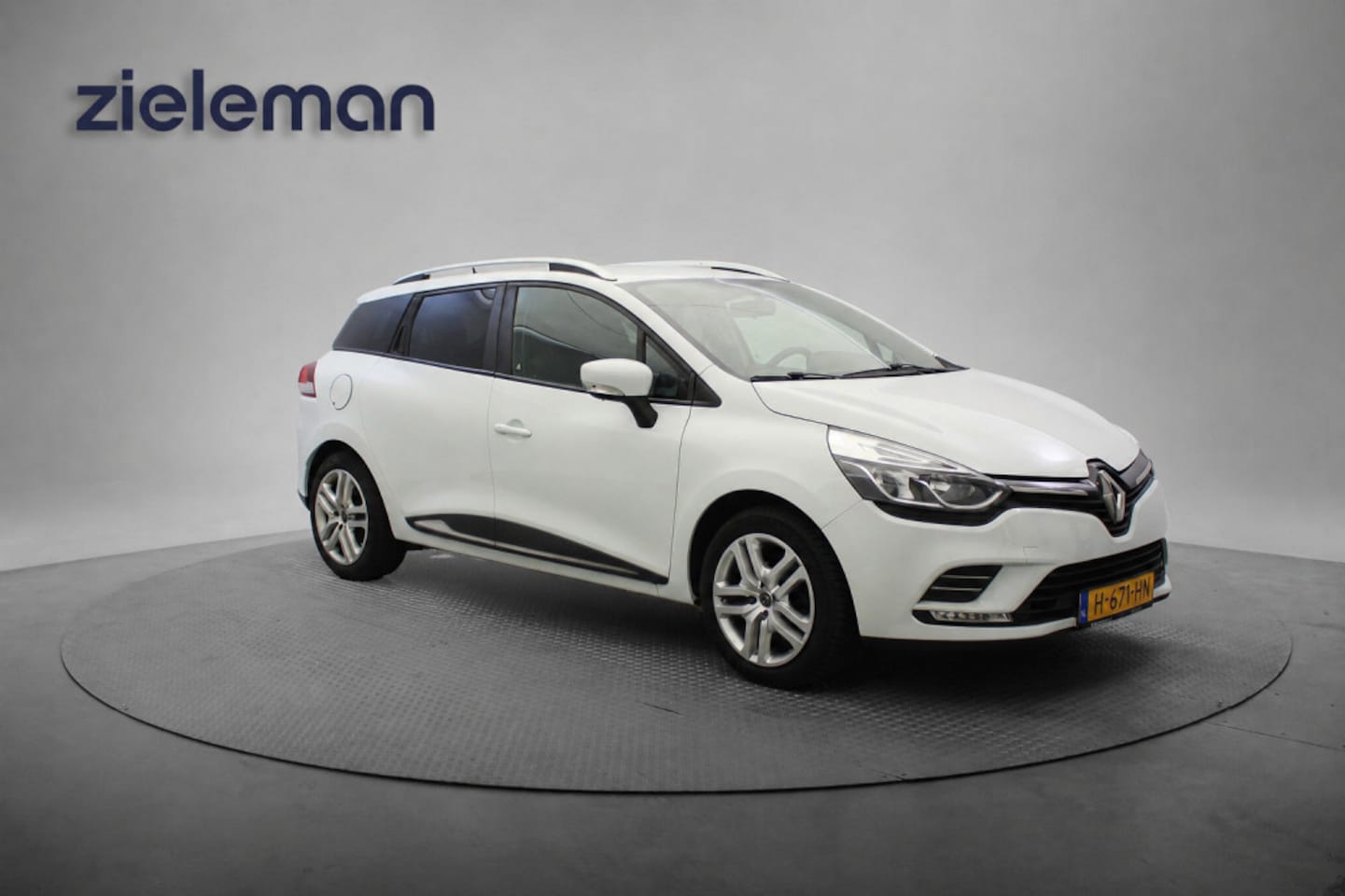 Renault Clio Estate - 0.9 TCe Zen - Navi, Cruise, Trekhaak - AutoWereld.nl