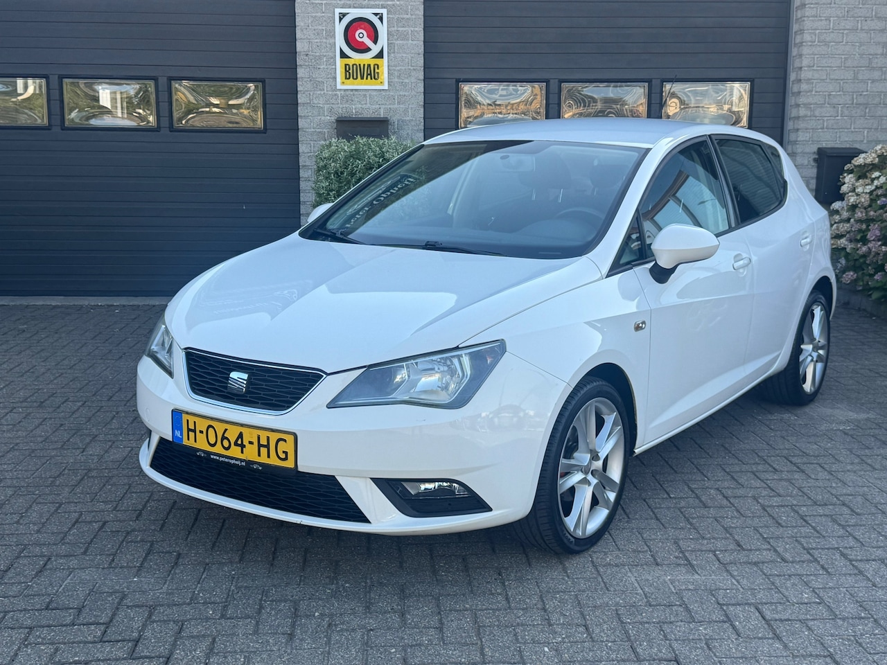 SEAT Ibiza - 1.2 TSI Chill Out plus *Airco*LM velgen* - AutoWereld.nl