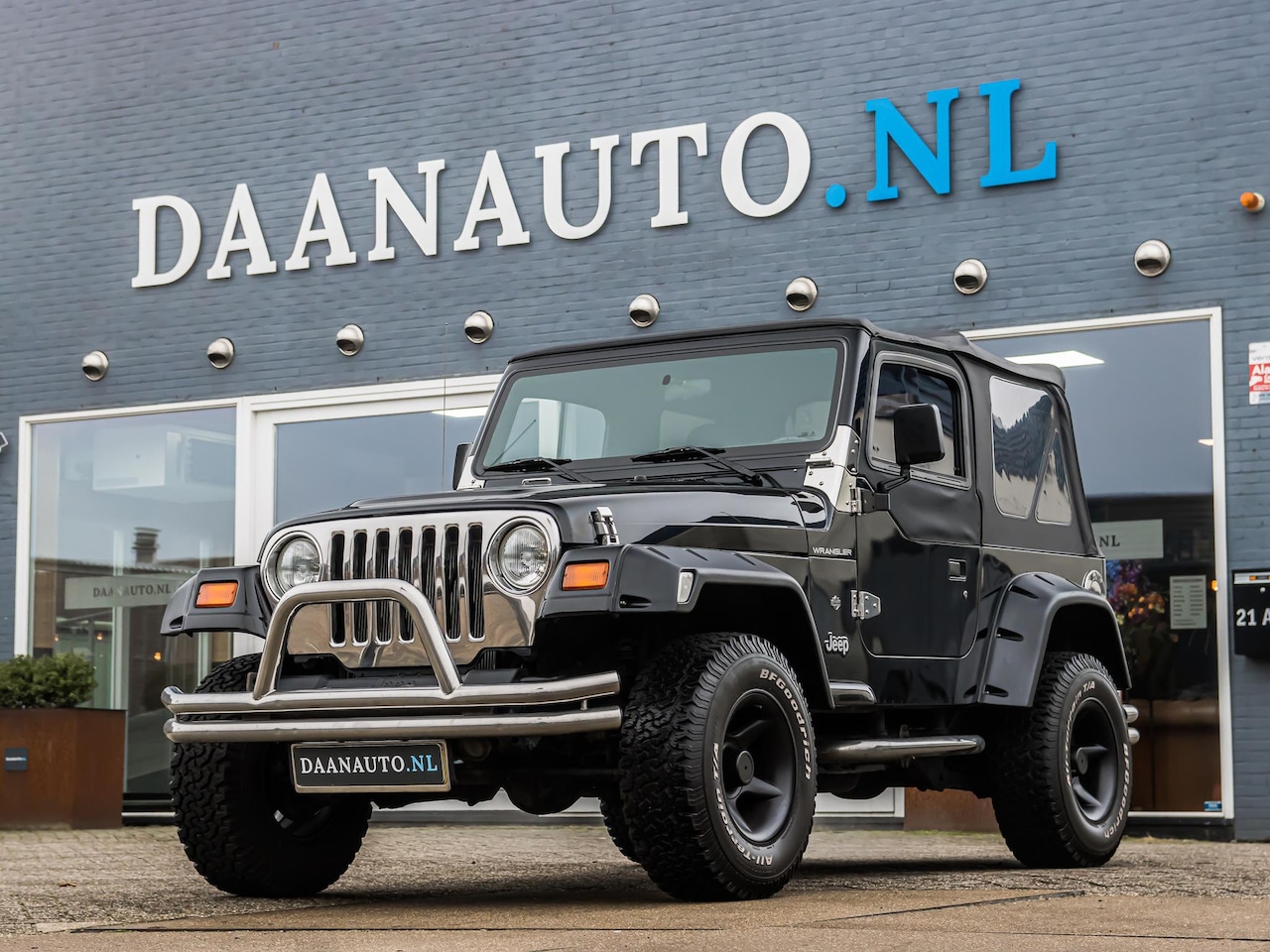 Jeep Wrangler - 2.5i Hardtop 2.5i Hardtop - AutoWereld.nl