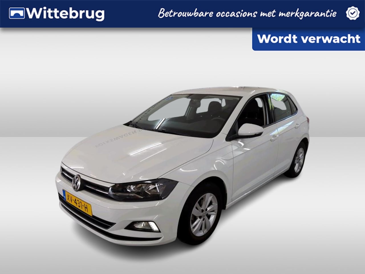 Volkswagen Polo - 1.0 TSI Comfortline / Navigatie / Airco / Cruise controle / Lichtmetaal 15 inch / - AutoWereld.nl
