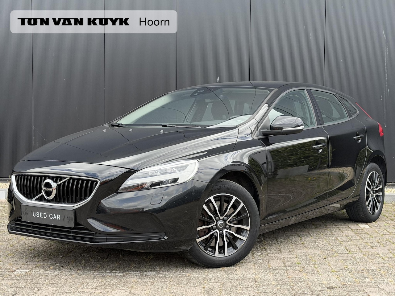 Volvo V40 - 1.5 T2 Nordic+ Camera / Stoel verwarming / Cruise control / Standkachel / LED / NAV / - AutoWereld.nl