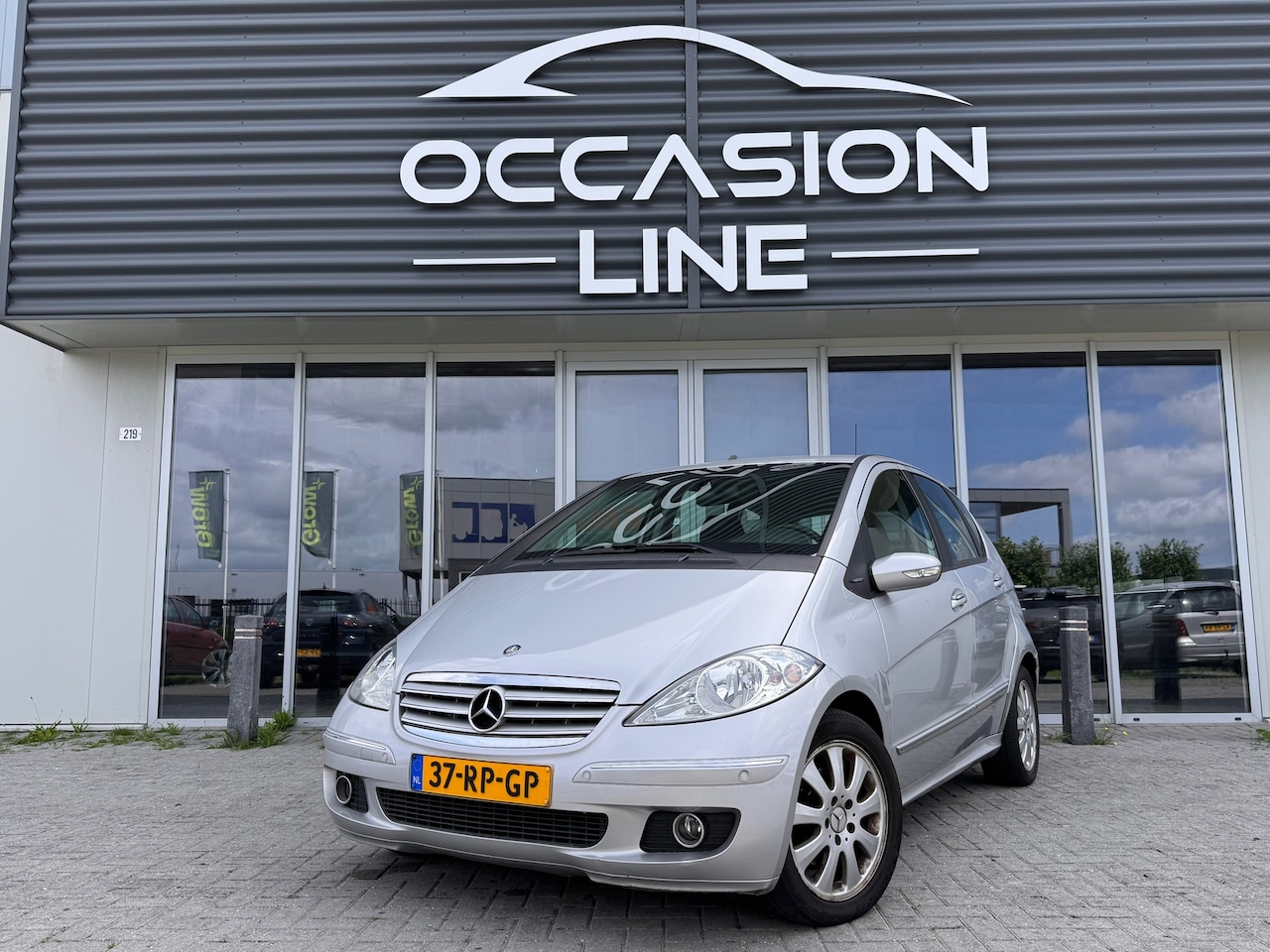 Mercedes-Benz A-klasse - 200 Elegance | Automaat | Airco | Elek Ramen - AutoWereld.nl