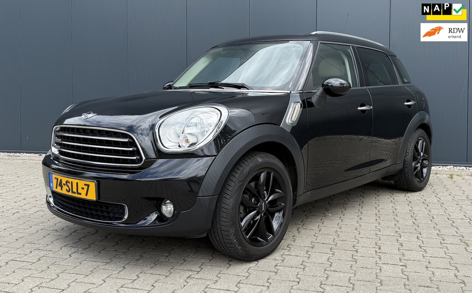 MINI Countryman - 1.6 Cooper Chili Airco Cruise Navi Pano Leder NAP APK - AutoWereld.nl