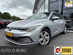 Volkswagen Golf - 2.0 TDI Life Business | Trekhaak | Stoel/ Stuur verwarming | Camera | Navi | LMV | LED | D