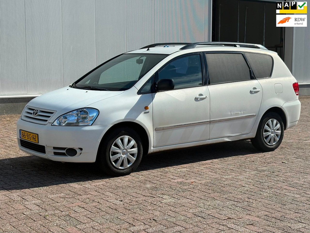 Toyota Avensis Verso - 2.0 VVT-i Linea Luna VAN - AutoWereld.nl