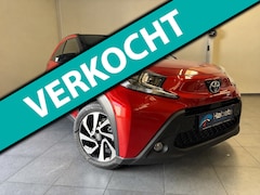 Toyota Aygo X - 1.0 VVT-i S-CVT Automaat/Stoelverw/Carplay/cruise/Bi-tone/17 inch/pas 3000km
