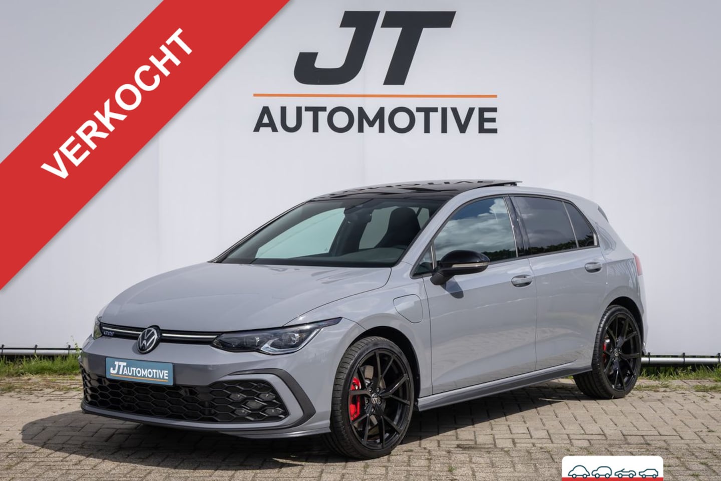 Volkswagen Golf - GTE 1.4 eHybrid GTE pano | IQ light | Stoelverwarming | Adaptive cruise control | Carplay - AutoWereld.nl