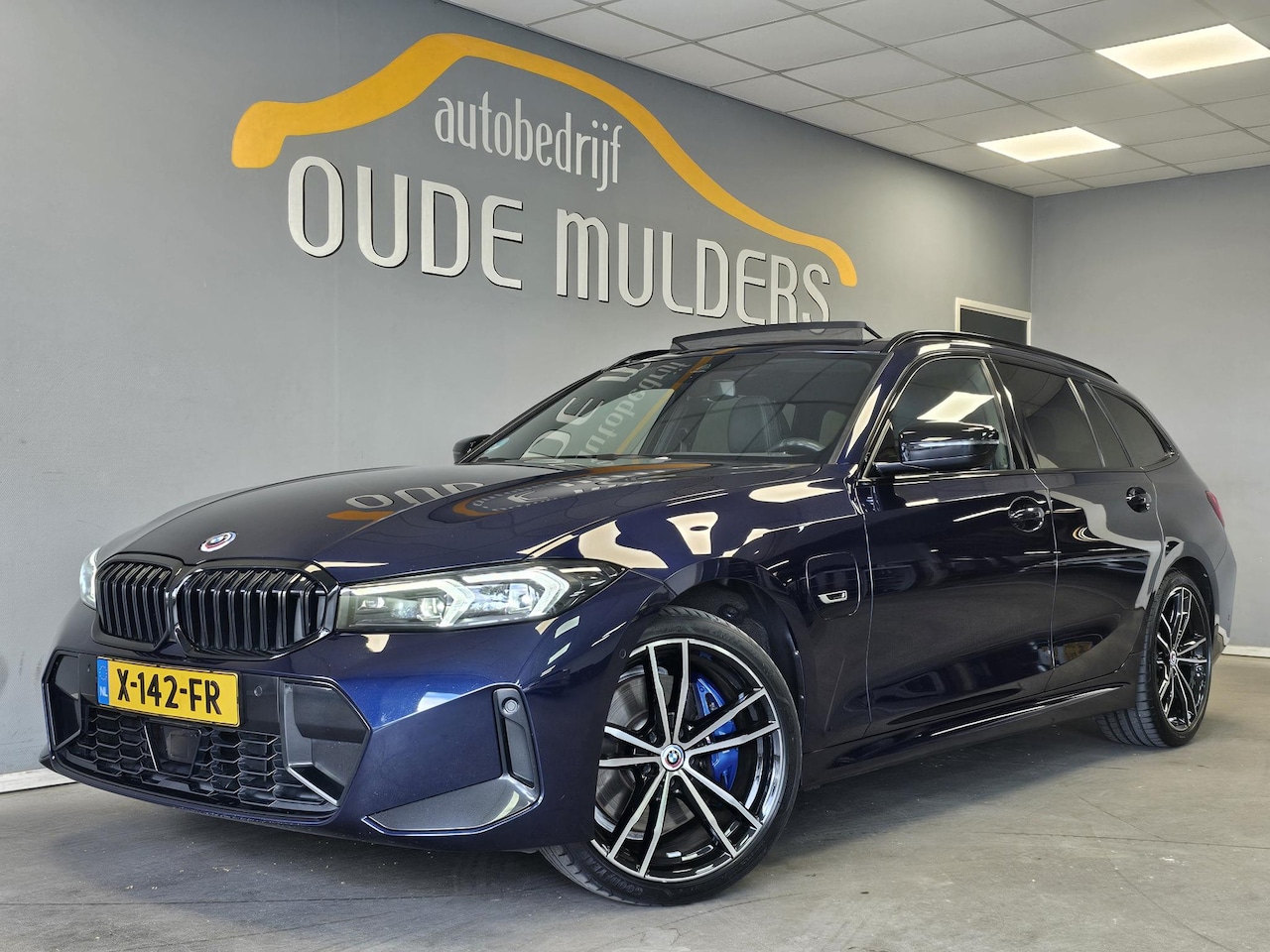 BMW 3-serie Touring - 330e xDrive M-Sport 50 Jahre | Head-up | Harman Kardon | Trekhaak | - AutoWereld.nl
