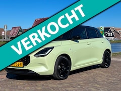 Suzuki Swift - 1.2 Black Style Edition Smart Hybrid | All Season Banden | Apple CarPlay | Camera | DAB+ |