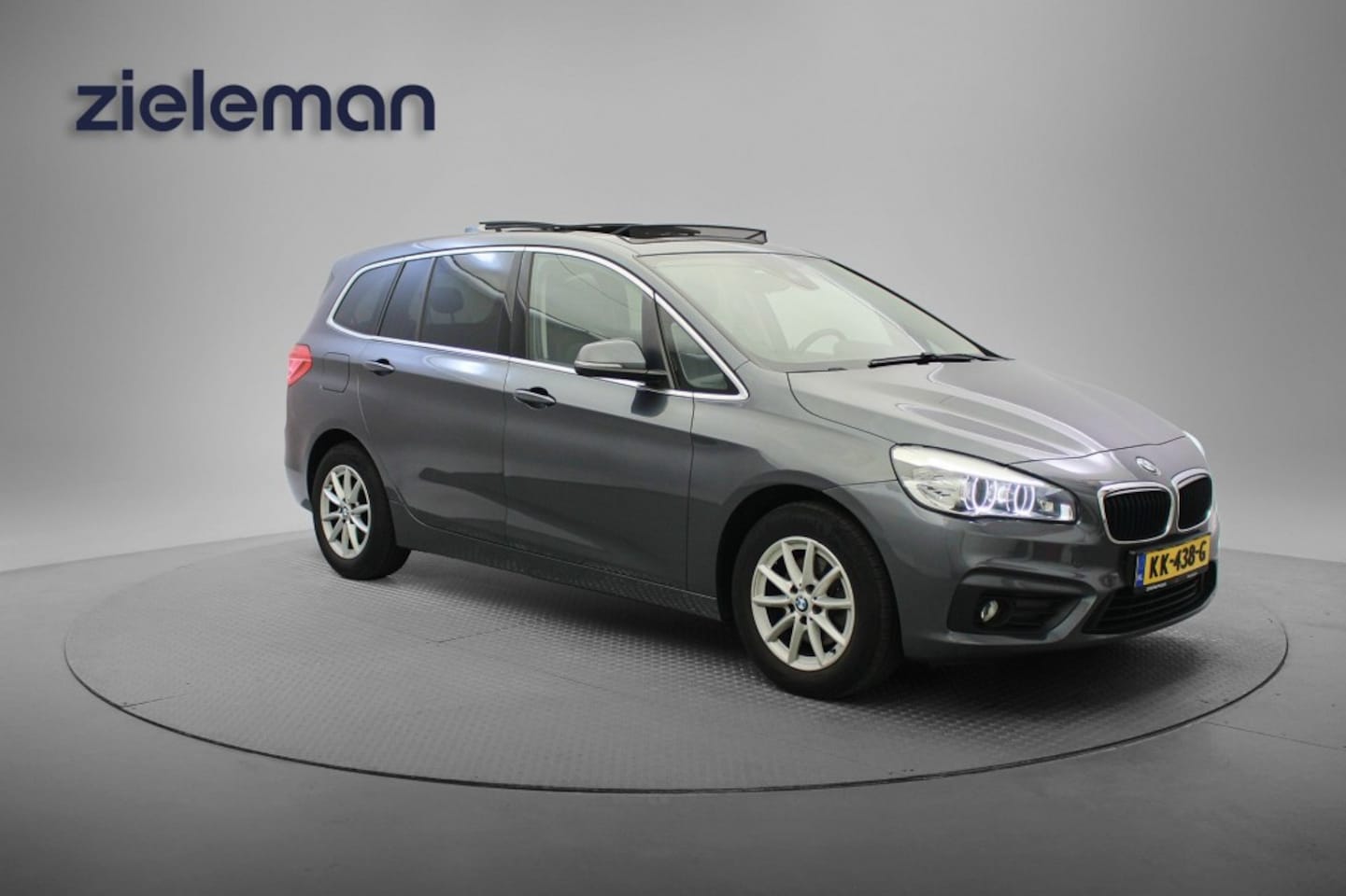 BMW 2-serie Gran Tourer - 216i Centennial Executive 7 persoons - Panorama, Memory, Navi - AutoWereld.nl
