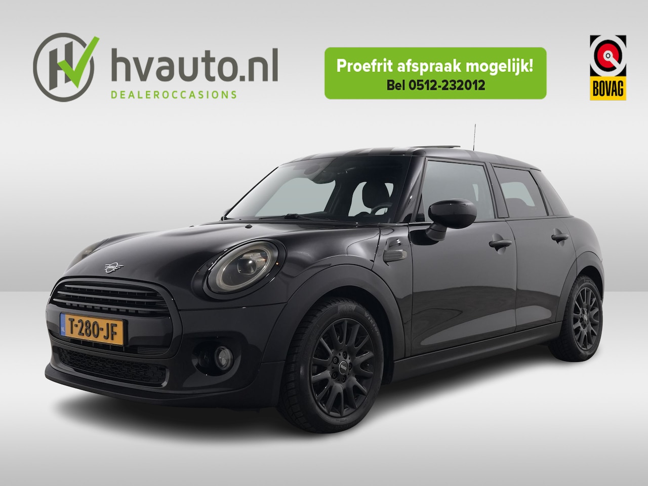 MINI 5-Deurs - 1.5 COOPER 136PK CHILI AUT7 | Panoramadak | Leer | Navi | Clima - AutoWereld.nl