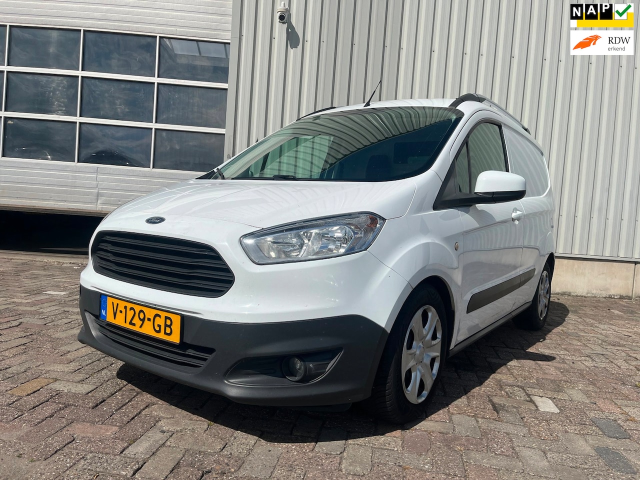 Ford Transit Courier - 1.5 TDCI Trend SCHADEAUTO! - AutoWereld.nl