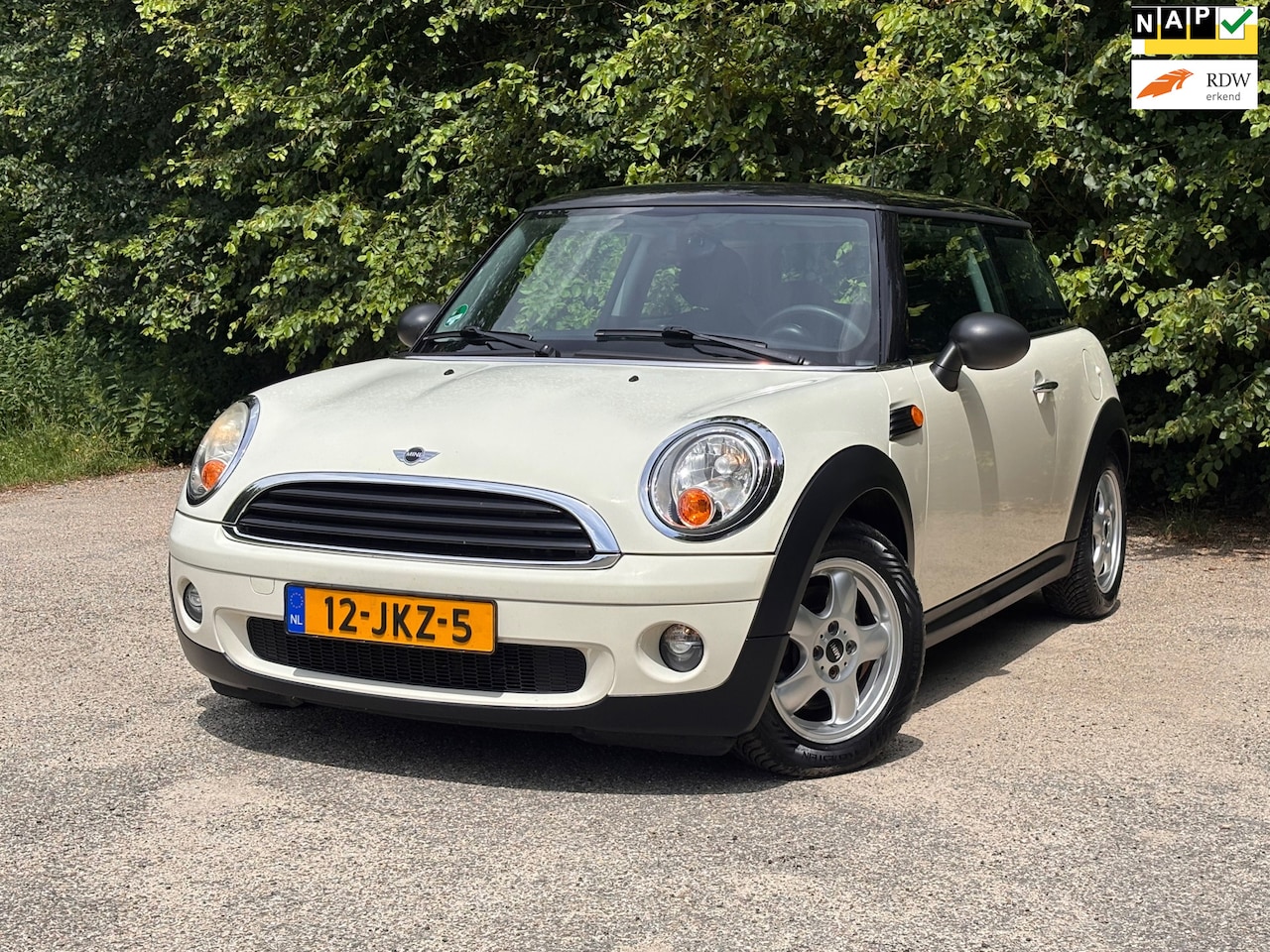 MINI 3-Deurs - 1.4 One | " 118.000 " KM + Nette Auto Nu € 4.475,- !!! - AutoWereld.nl