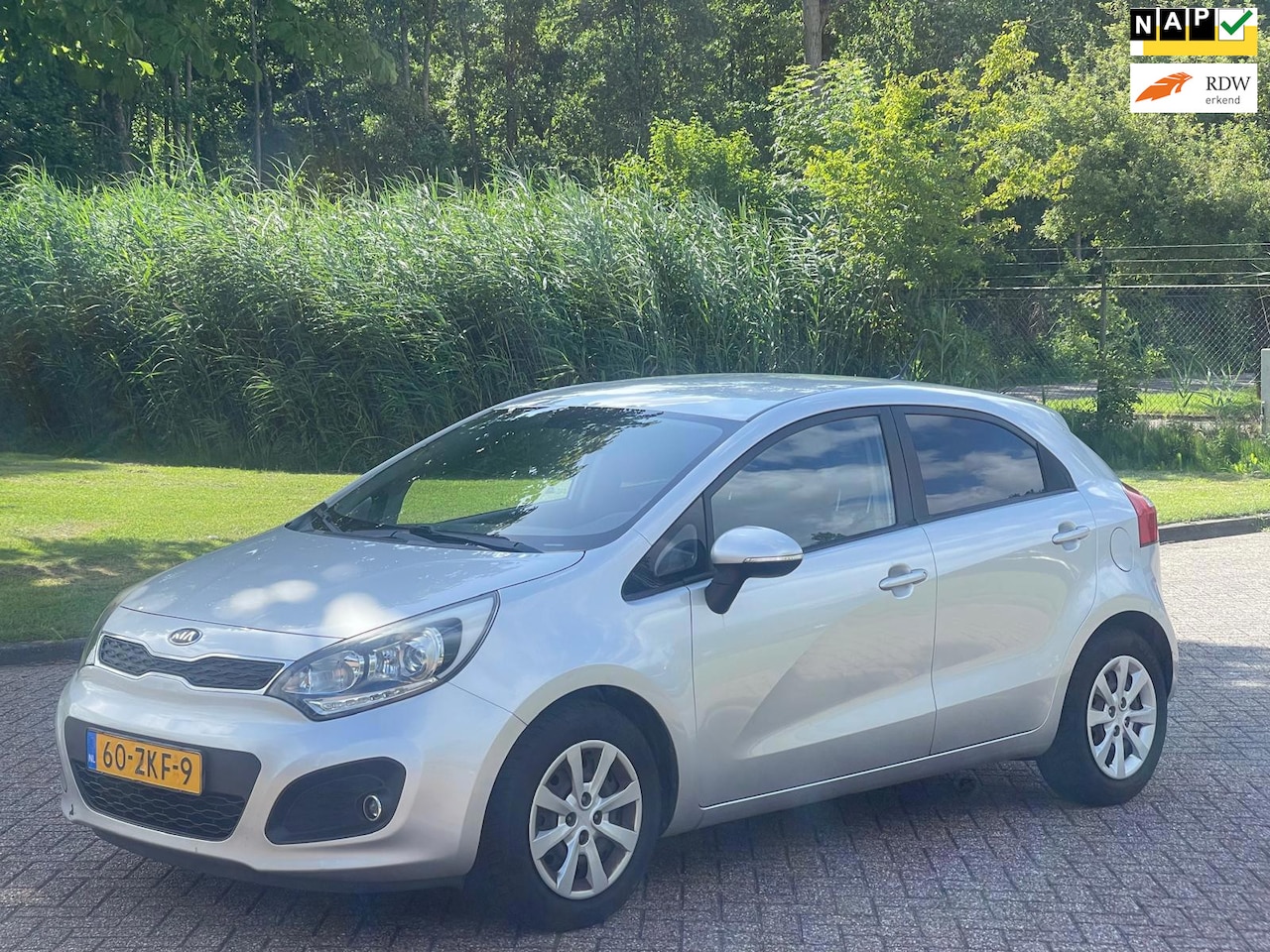 Kia Rio - 1.2 CVVT Plus Pack/AIRCO/CRUISE/ELECRAMEN VOOR-ACHTER - AutoWereld.nl