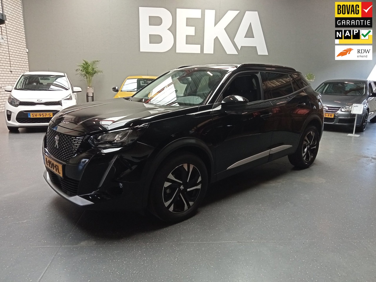 Peugeot 2008 - 1.2 PureTech 100 Allure 1.2 PureTech 100 Allure - AutoWereld.nl