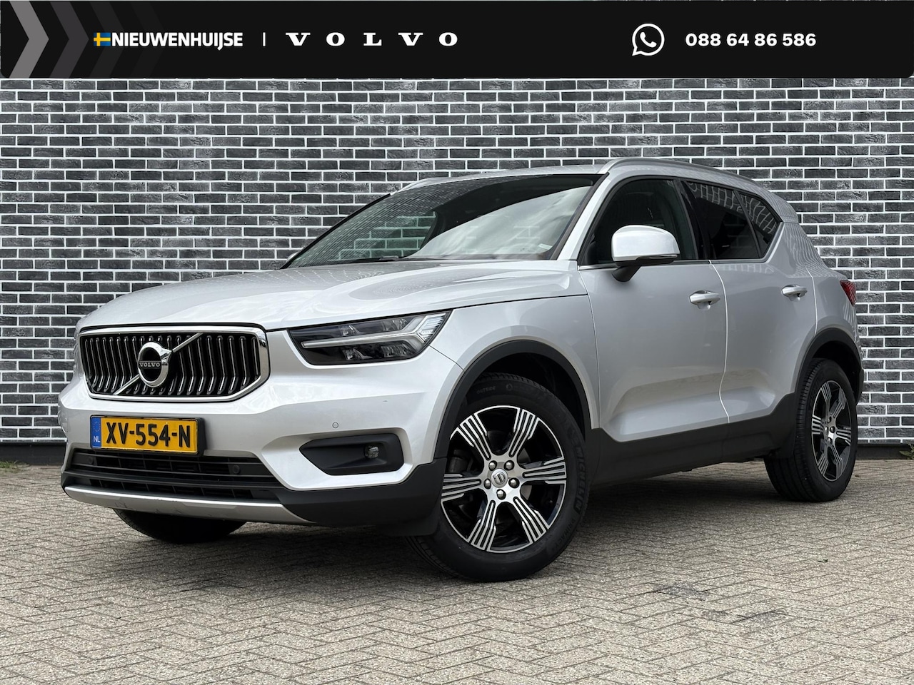 Volvo XC40 - 2.0 T4 Inscription | Trekhaak | Achteruitrijcamera | Parkeersensoren | Navigatie | Apple C - AutoWereld.nl