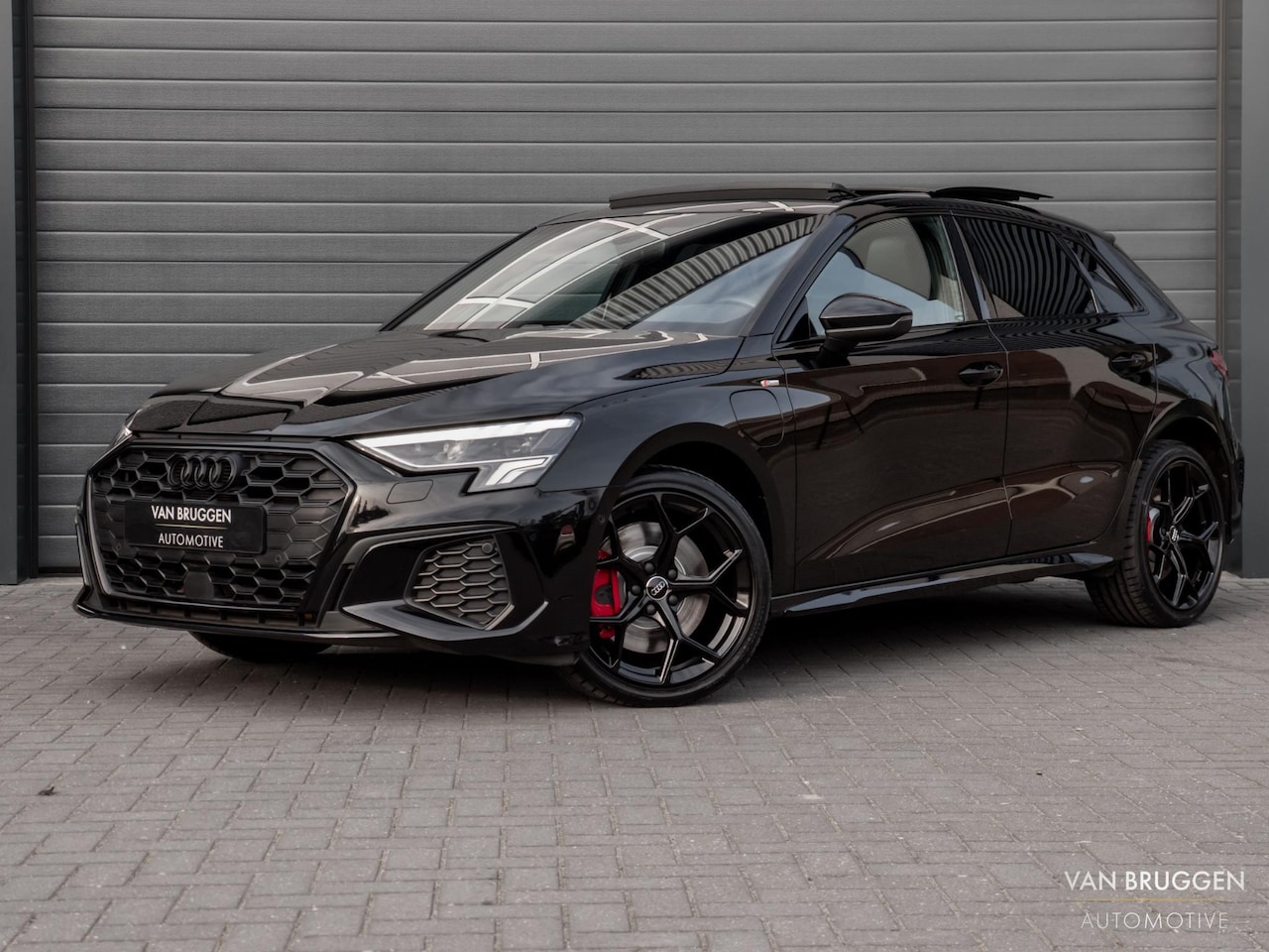 Audi A3 Sportback - 45 TFSI e S-Line Pano RS-Stoelen Leer B&O Sfeer BTW - AutoWereld.nl