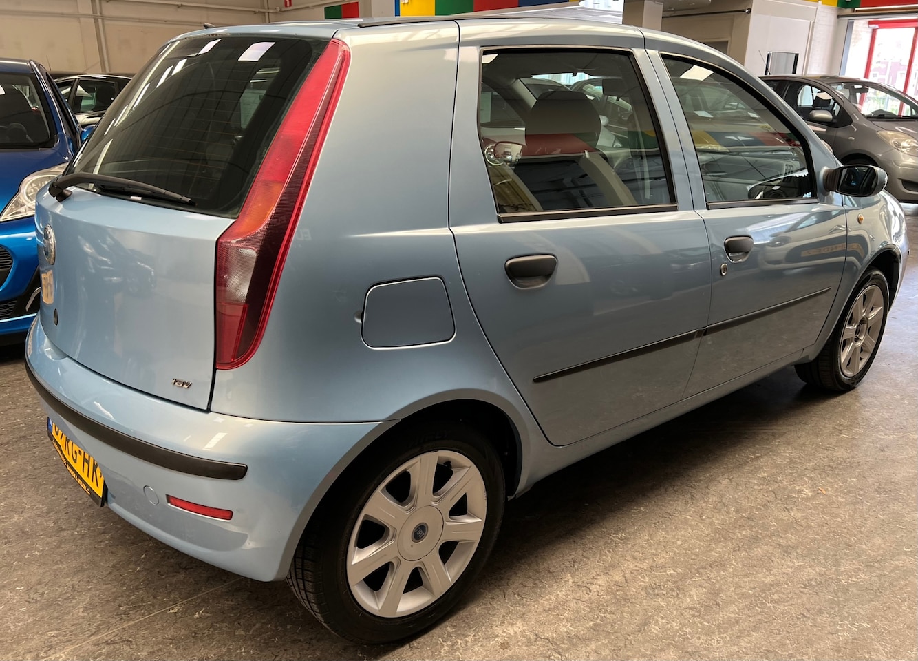 Fiat Punto - 1.4-16V Dynamic - Elektr.Ramen - Airco - AutoWereld.nl