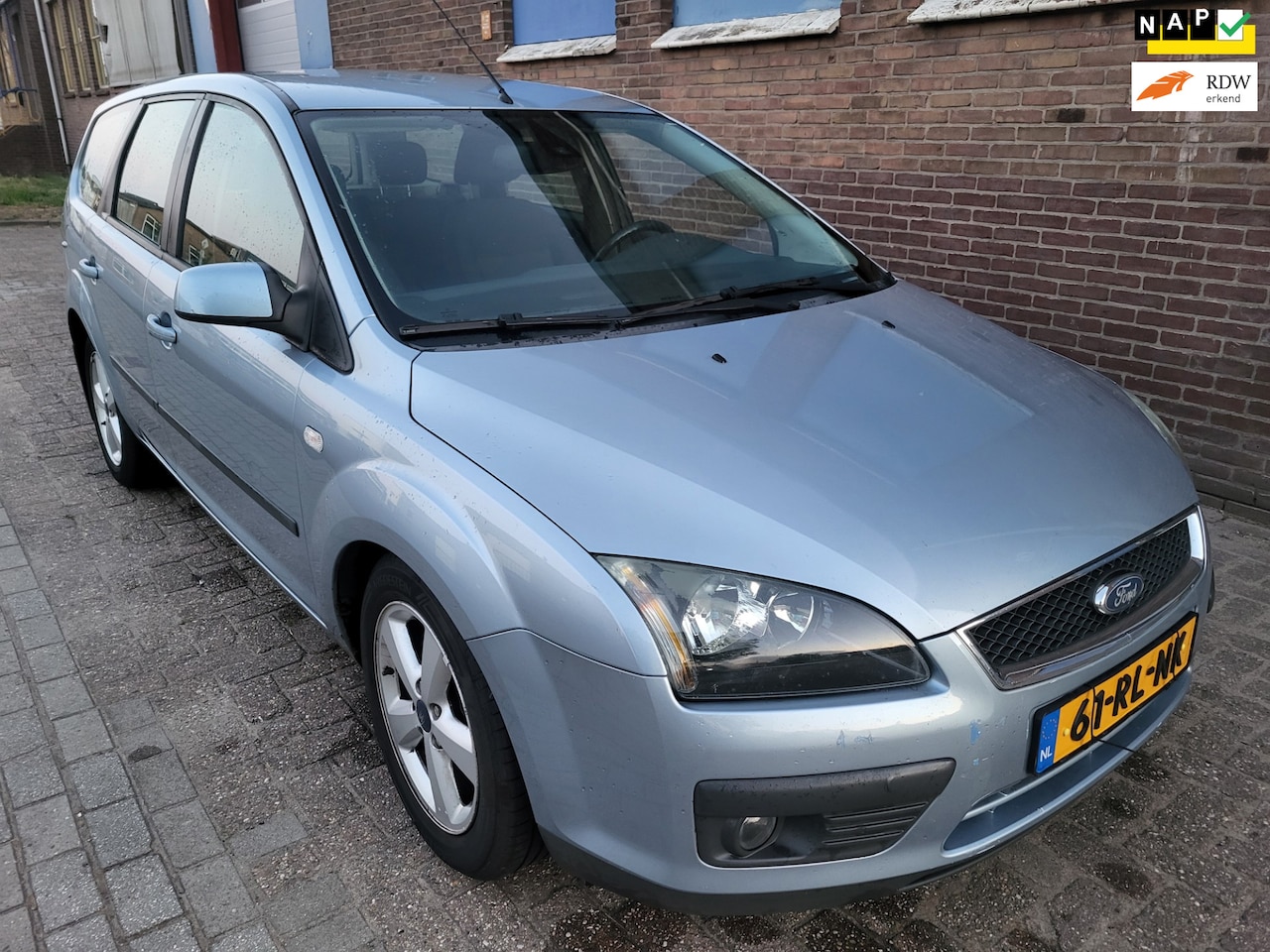 Ford Focus Wagon - 950,- 2005 APK 20-4-27 Cruise/Airco - AutoWereld.nl
