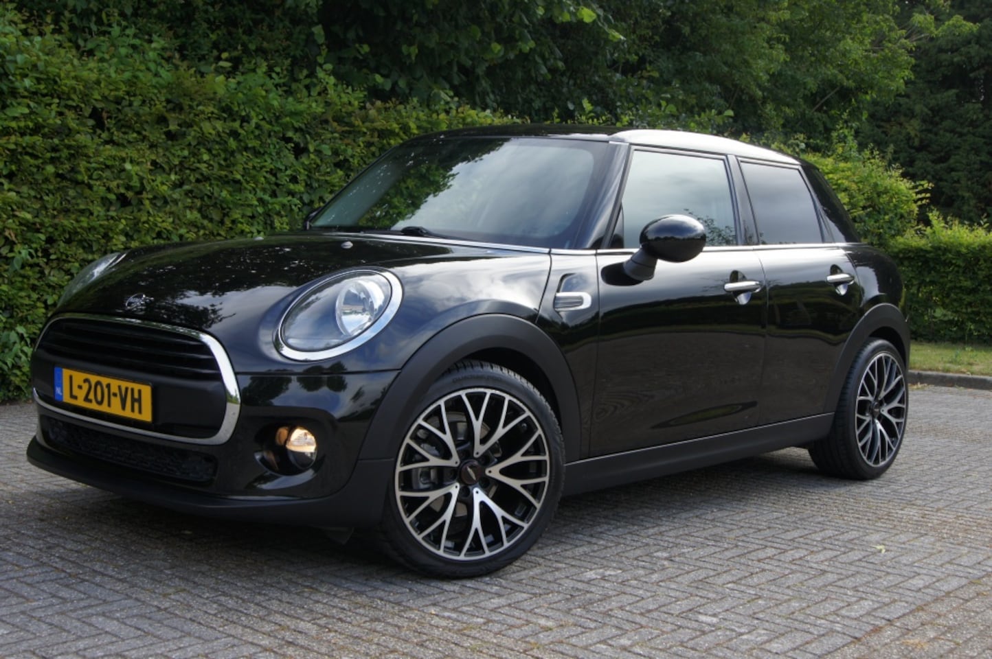 MINI 5-Deurs - 1.5 One Bns Ed. - AutoWereld.nl