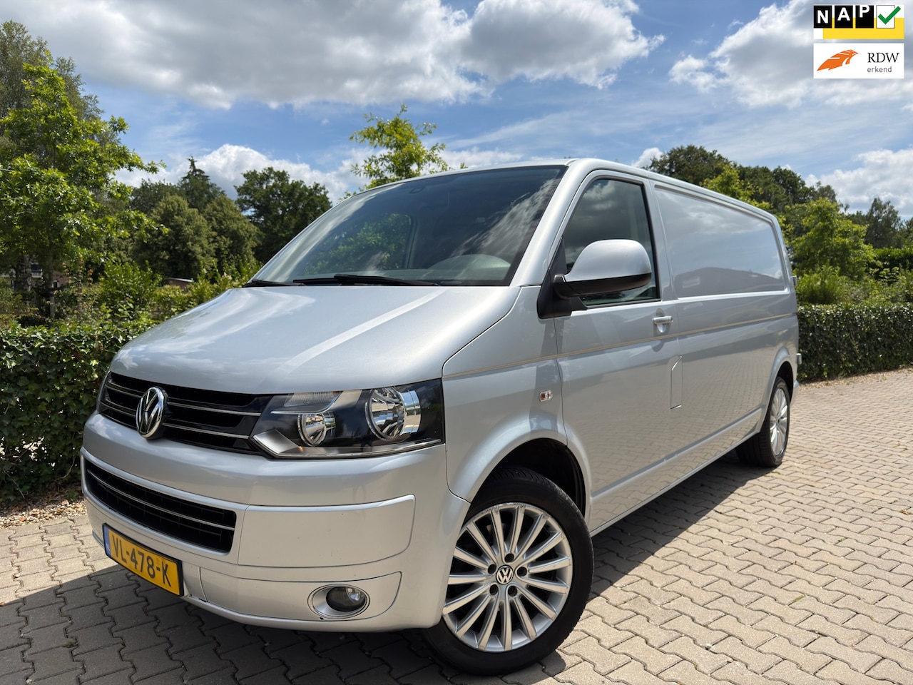 Volkswagen Transporter - 2.0 TDI L2H1 Trendline 2.0 TDI L2H1 Trendline , Automaat , 3-Pers. , Lang , Airco / Cruise / Navi / Pdc / 18" / T - AutoWereld.nl