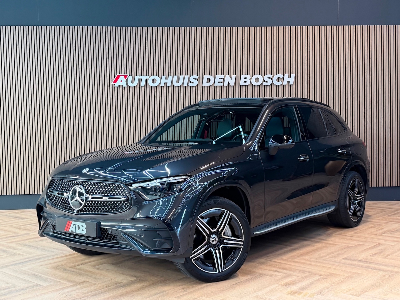 Mercedes-Benz GLC-klasse - 400e 4MATIC AMG Line 381PK - Pano - AutoWereld.nl