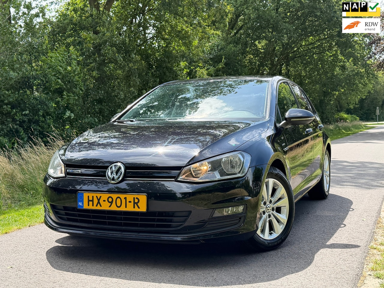 Volkswagen Golf - 1.0 TSI Business Edition Connected | Camera + Cruise + Navi Nu € 6.975,-!!! - AutoWereld.nl