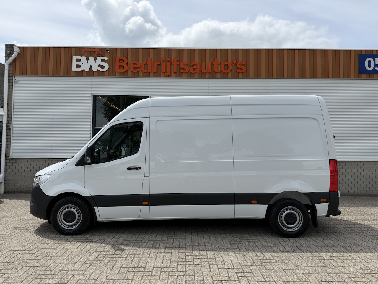 Mercedes-Benz Sprinter - 314 2.2 CDI L2H2 automaat / vaste prijs rijklaar € 20.950 ex btw / euro 6 / bpm vrij / lea - AutoWereld.nl