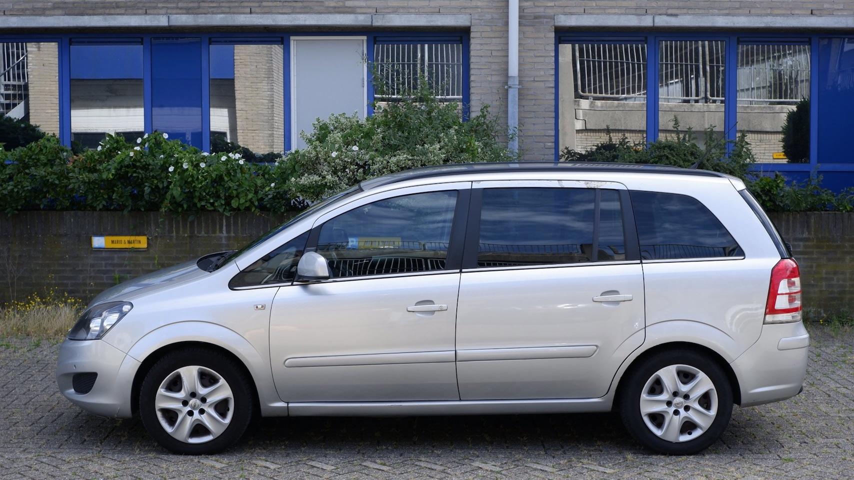 Opel Zafira - 1.7 CDTi 111 years Edition 1.7 CDTi 111 years Edition - AutoWereld.nl