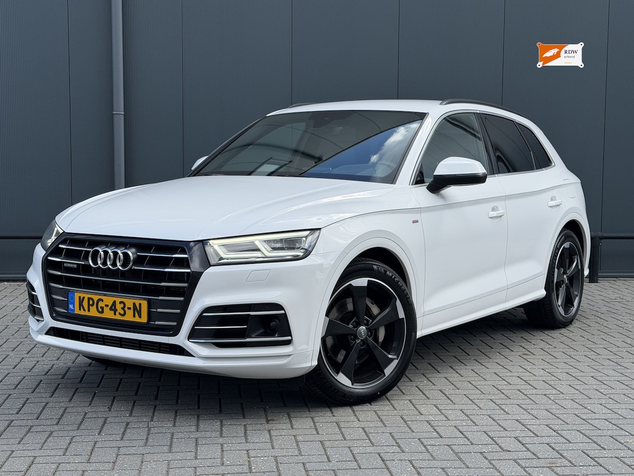 Audi Q5 - 55 TFSI e Quattro Competition S-line 367pk PHEV | 2020 | Matrix | HUD | Luchtvering | ACC+ - AutoWereld.nl