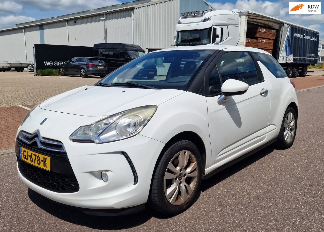 Citroën DS3 - 1.4 Chic AIRCO CRUISE 2 X SLEUTELS - AutoWereld.nl