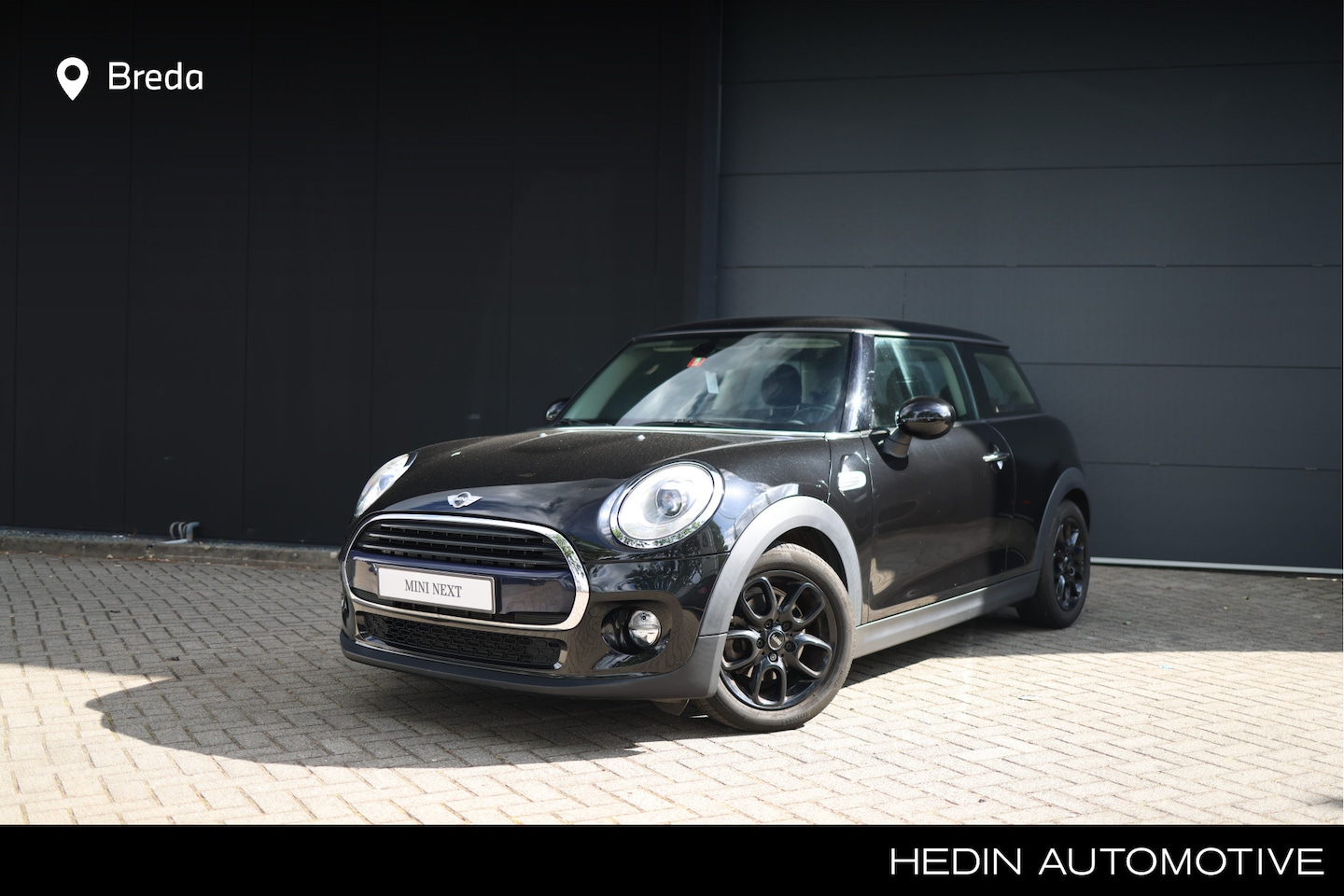 MINI 3-Deurs - 1.5 Cooper Serious Business | Parkeersensoren achter | Cruise Control | Navigatie | Comfor - AutoWereld.nl