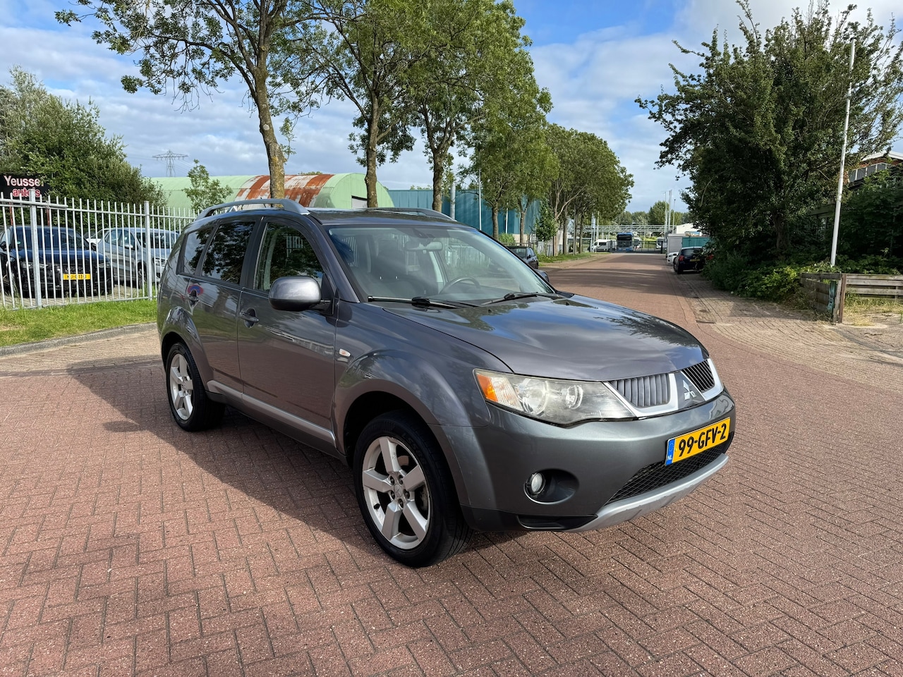 Mitsubishi Outlander - 2.4 Intense+ 7personen automaat - AutoWereld.nl
