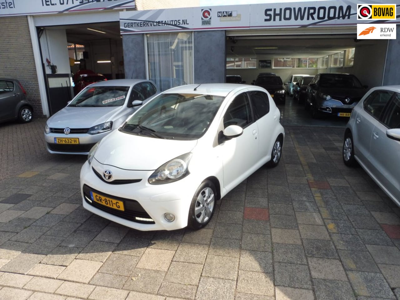 Toyota Aygo - 1.0 VVT-i Dynamic Blue 1.0 VVT-i Dynamic Blue - AutoWereld.nl