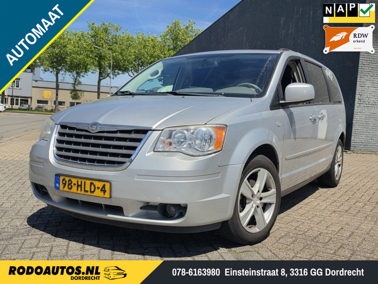 Chrysler Grand Voyager - 3.8 V6 LX Aut. 7-Pers | Navi | Camera✅ - AutoWereld.nl
