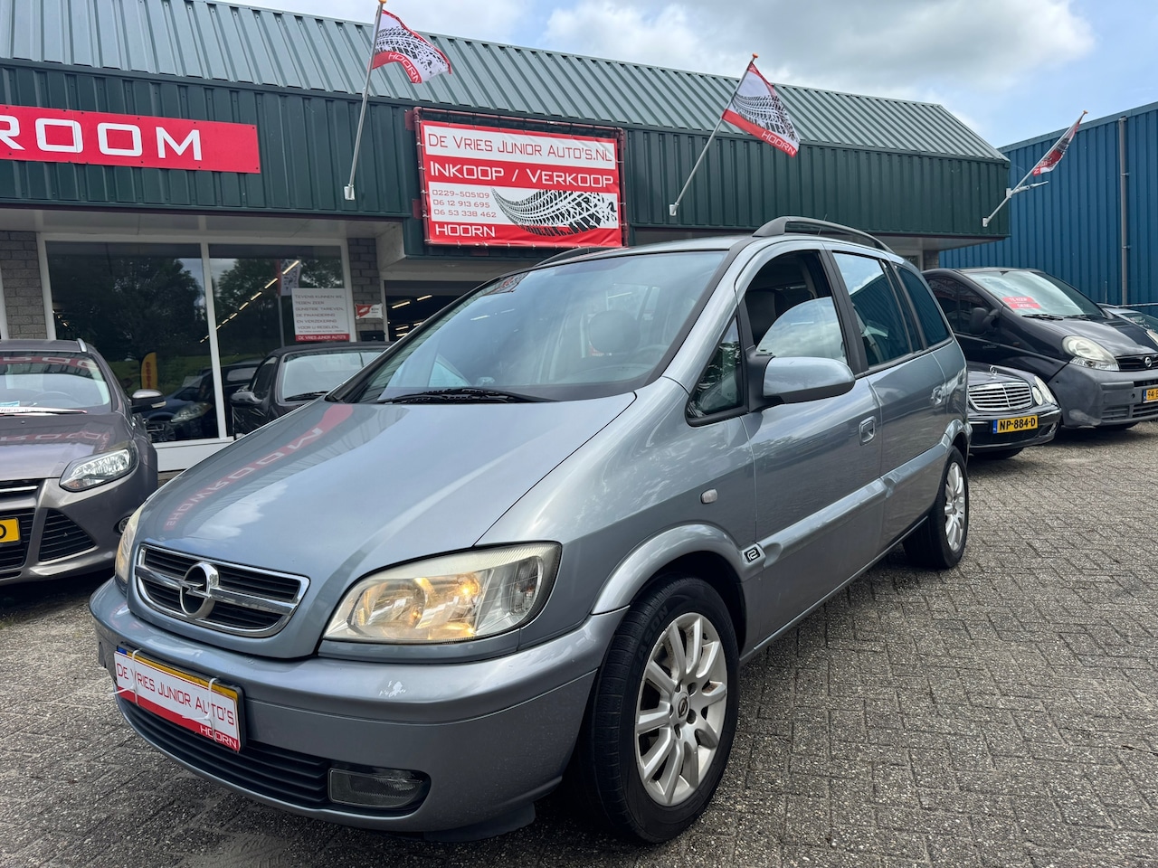 Opel Zafira - 1.8-16V Maxx. 7-pers, trekhaak, cruise/climate control en apk tot mei '27! - AutoWereld.nl