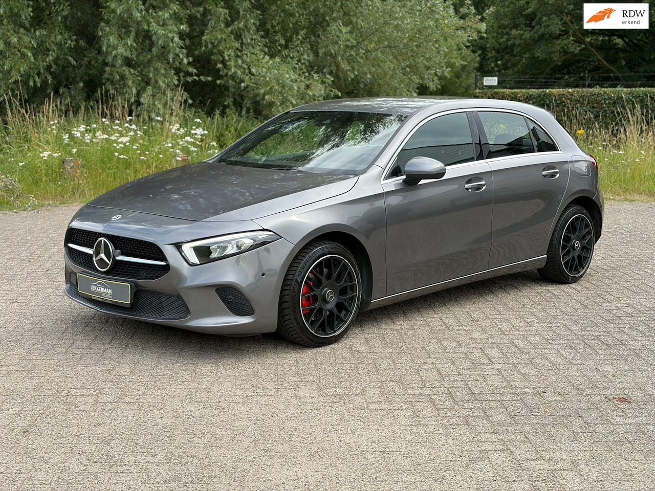 Mercedes-Benz A-klasse - 200 Business LEER I LED I NAVI I STOELVERW I 163PK 6BAK - AutoWereld.nl